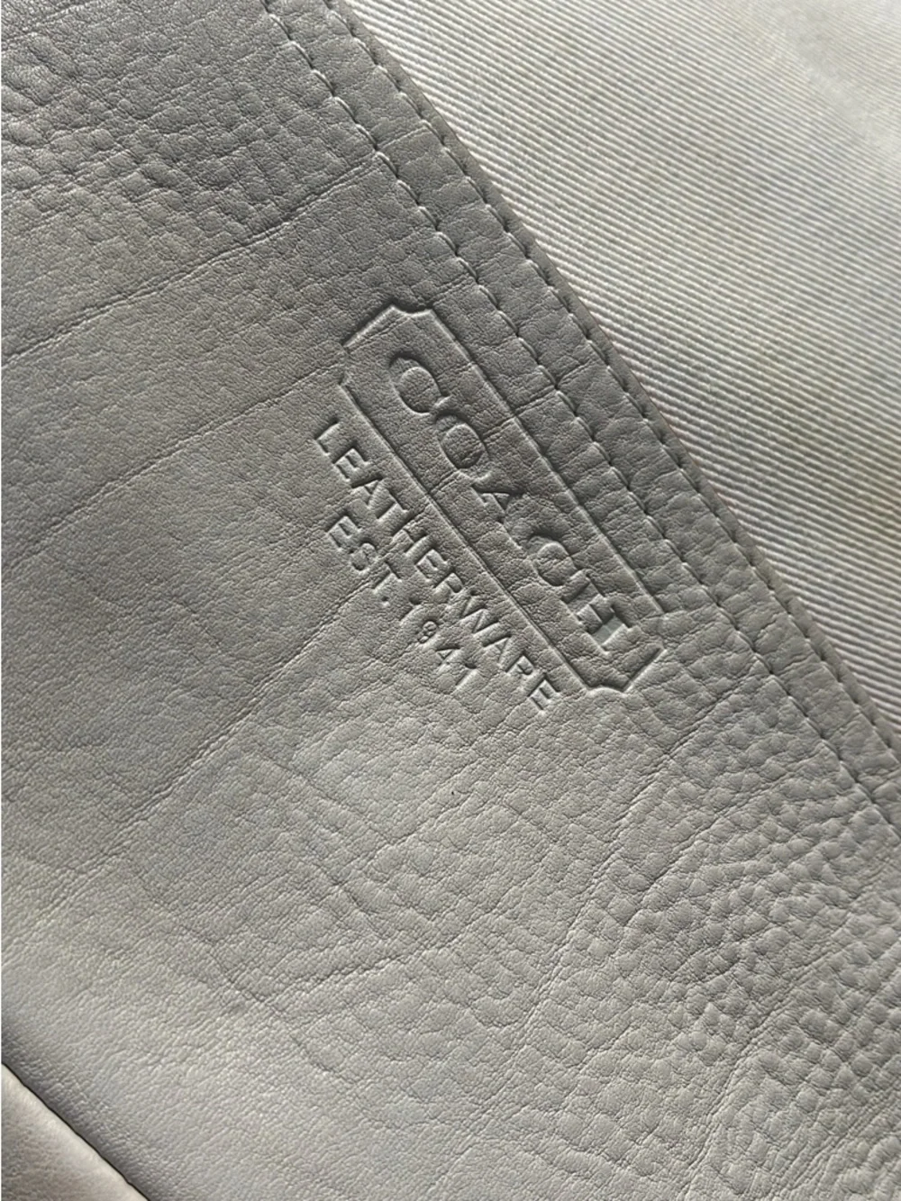 Coach Sonoma
Legacy leather Striped Strap
Handbag Tote white - Picture 3 of 7